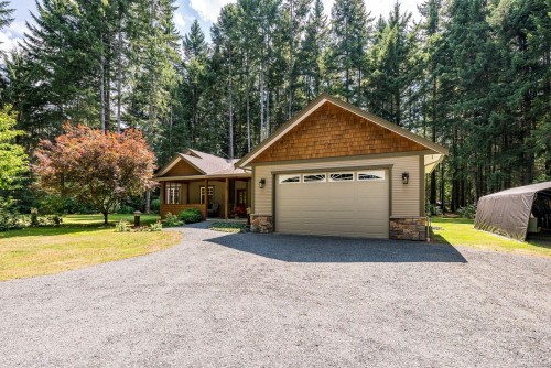307 Bates Dr, Fanny Bay, BC 