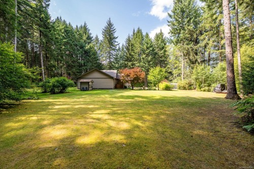 307 Bates Dr, Fanny Bay, BC 