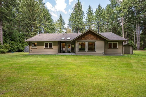 307 Bates Dr, Fanny Bay, BC 