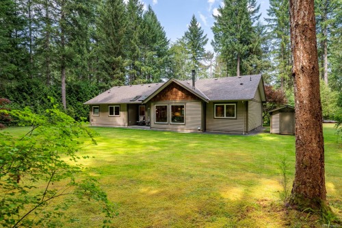 307 Bates Dr, Fanny Bay, BC 