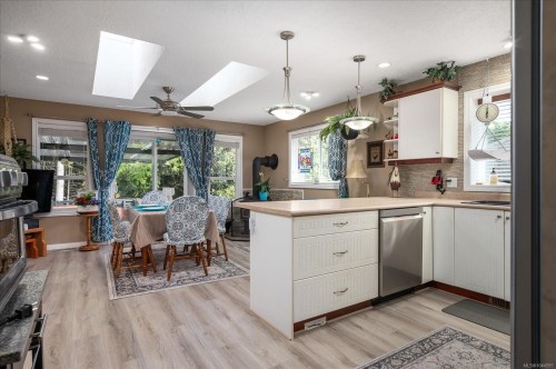 3319 Cook St, Chemainus, BC 