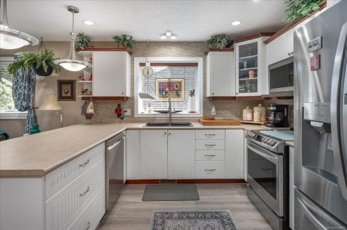 3319 Cook St, Chemainus, BC 
