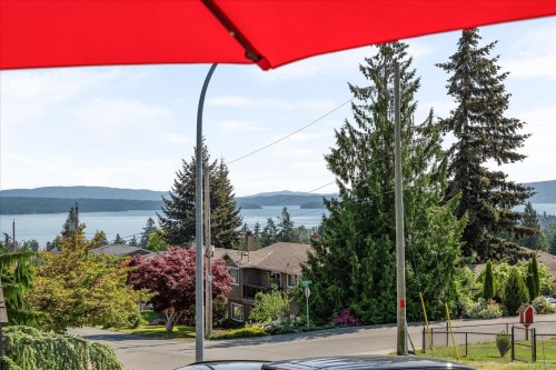 3319 Cook St, Chemainus, BC 