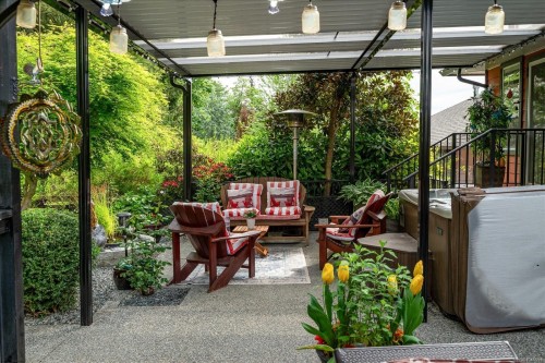 3319 Cook St, Chemainus, BC 