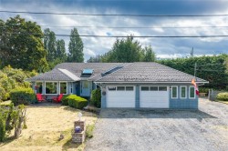 850 Ocean Pl  French Creek, BC V9P 1Z9