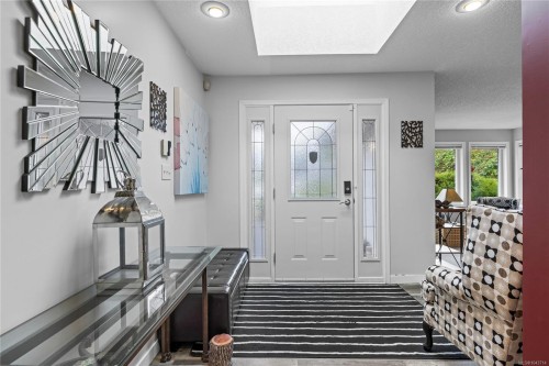 850 Ocean Pl, French Creek, BC 