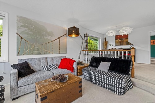 850 Ocean Pl, French Creek, BC 
