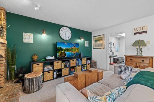 850 Ocean Pl, French Creek, BC 