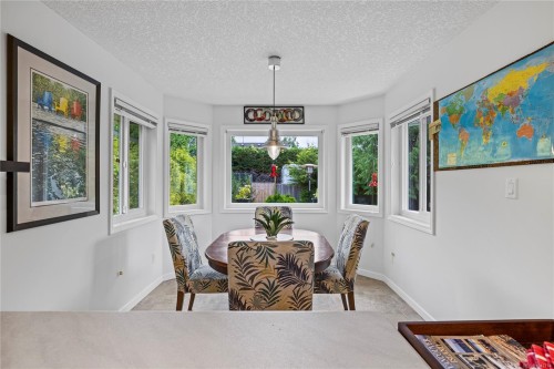 850 Ocean Pl, French Creek, BC 