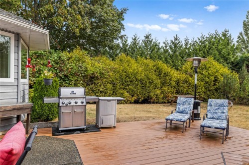850 Ocean Pl, French Creek, BC 