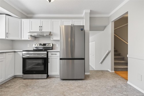 1377 Ocean View Ave, Comox, BC 