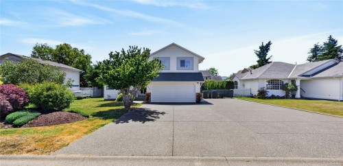 1377 Ocean View Ave, Comox, BC 