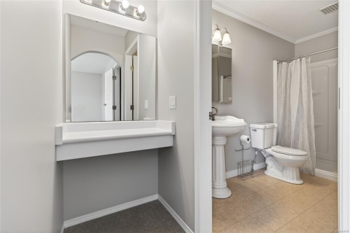 1377 Ocean View Ave, Comox, BC 