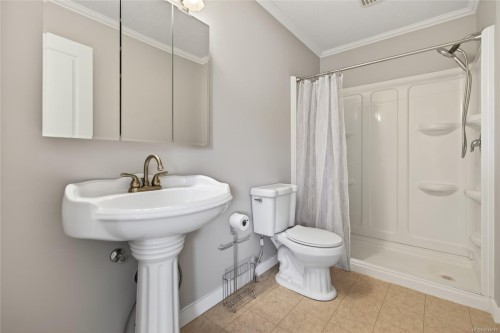 1377 Ocean View Ave, Comox, BC 