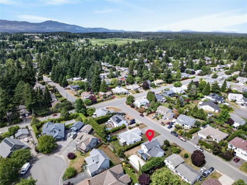 1377 Ocean View Ave, Comox, BC 