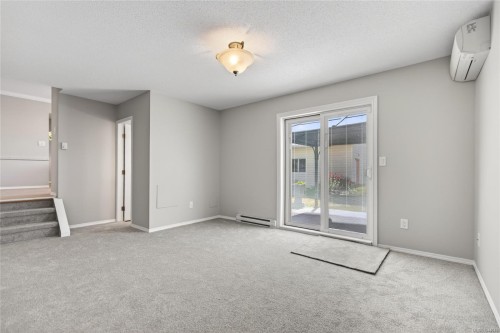 1377 Ocean View Ave, Comox, BC 