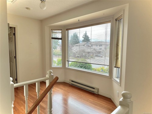 #1-10001 Fifth St, Sidney, BC - Indoor Photo Showing Other Room