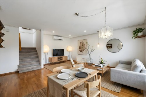 #1-10001 Fifth St, Sidney, BC - Indoor