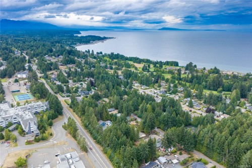 242 Sunningdale Rd East, Qualicum Beach, BC 
