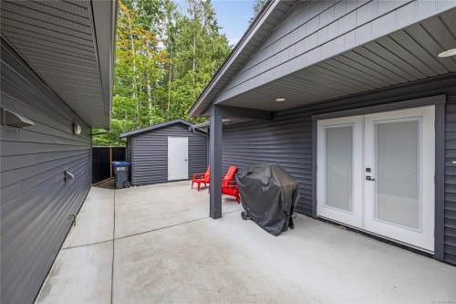242 Sunningdale Rd East, Qualicum Beach, BC 