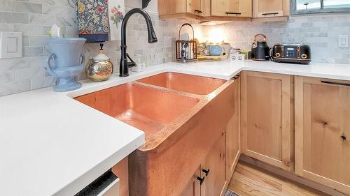 4962 Mountain Side Place, Fairmont Hot Springs, BC - Indoor Photo Showing Kitchen With Double Sink