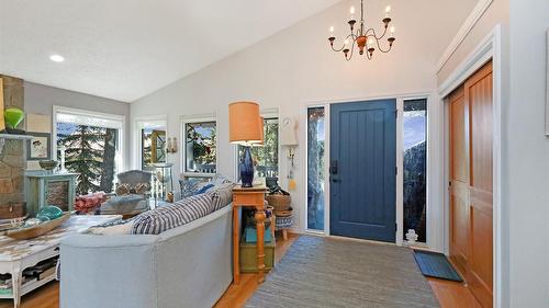 4962 Mountain Side Place, Fairmont Hot Springs, BC - Indoor With Fireplace