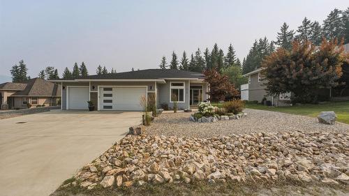 2710 Golf Course Drive, Blind Bay, BC - Outdoor