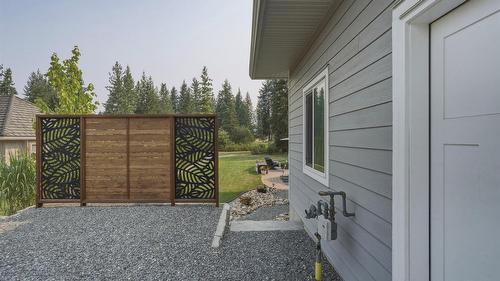 2710 Golf Course Drive, Blind Bay, BC - Outdoor With Exterior