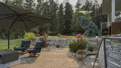 2710 Golf Course Drive, Blind Bay, BC - Outdoor