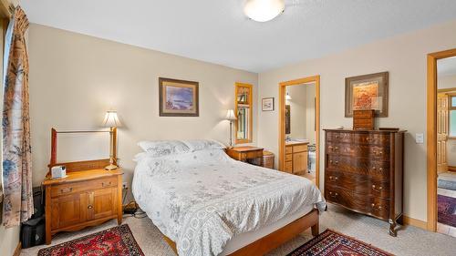 13 Sunrise Crescent, Kimberley, BC - Indoor Photo Showing Bedroom