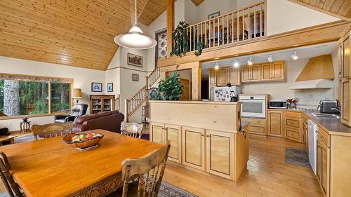 13 Sunrise Crescent, Kimberley, BC - Indoor Photo Showing Dining Room