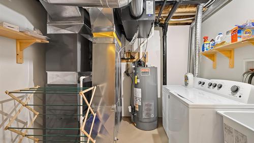 13 Sunrise Crescent, Kimberley, BC - Indoor Photo Showing Laundry Room