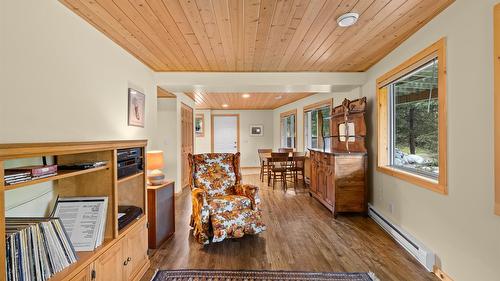 13 Sunrise Crescent, Kimberley, BC - Indoor Photo Showing Other Room
