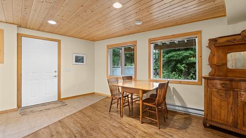 13 Sunrise Crescent, Kimberley, BC - Indoor Photo Showing Dining Room