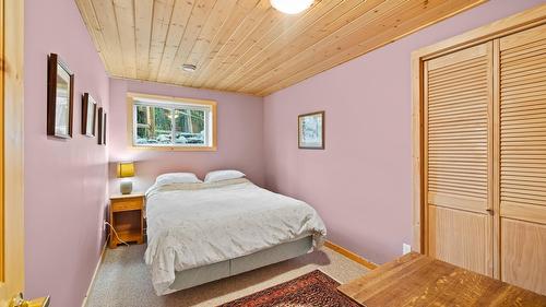 13 Sunrise Crescent, Kimberley, BC - Indoor Photo Showing Bedroom
