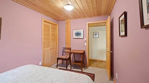 13 Sunrise Crescent, Kimberley, BC - Indoor Photo Showing Bedroom