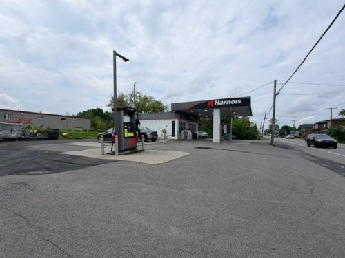Front of Structure - 130 Route 104, Saint-Jean-Sur-Richelieu, QC - Outdoor