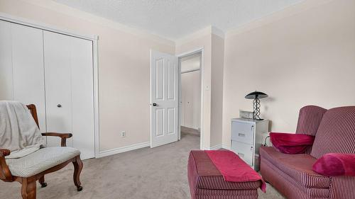 1045 Mitchell Road, Kelowna, BC - Indoor
