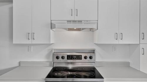 1045 Mitchell Road, Kelowna, BC - Indoor