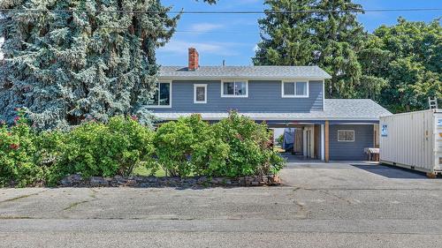 1045 Mitchell Road, Kelowna, BC - Outdoor