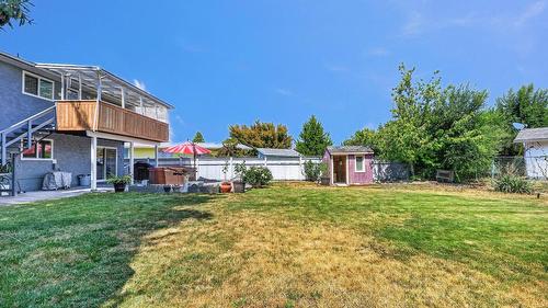 1045 Mitchell Road, Kelowna, BC - Outdoor
