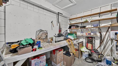1045 Mitchell Road, Kelowna, BC - Indoor