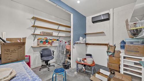 1045 Mitchell Road, Kelowna, BC - Indoor
