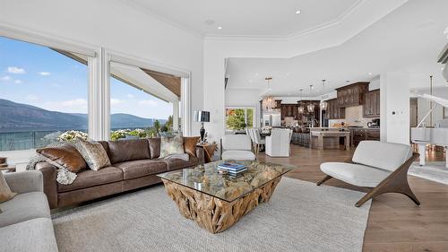 1610 Granite Road, Lake Country, BC - Indoor Photo Showing Living Room