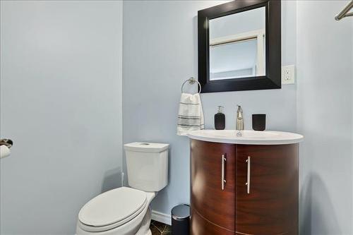 30 Whippoorwill Trl, Lac Du Bonnet, MB - Indoor Photo Showing Bathroom