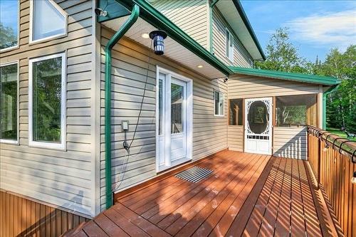 30 Whippoorwill Trl, Lac Du Bonnet, MB - Outdoor With Deck Patio Veranda