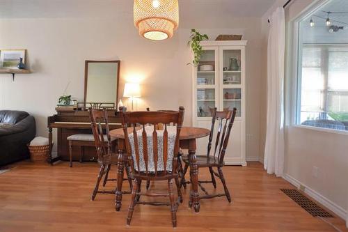 687 Ashburn St, Winnipeg, MB - Indoor Photo Showing Dining Room