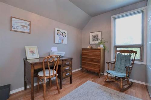 687 Ashburn St, Winnipeg, MB - Indoor Photo Showing Office