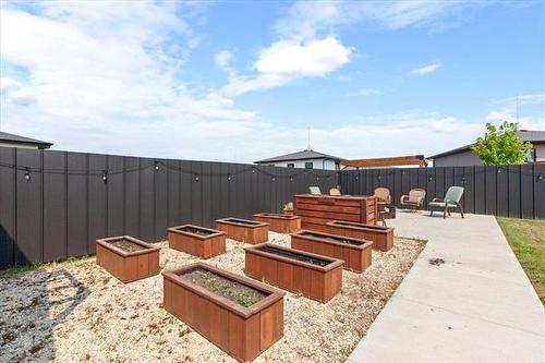 47 Barak Dr, Kleefeld, MB - Outdoor With Deck Patio Veranda