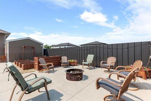 47 Barak Dr, Kleefeld, MB - Outdoor With Deck Patio Veranda